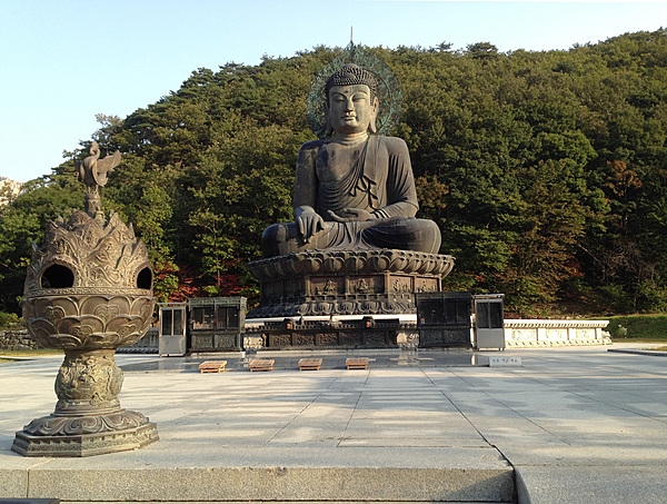Sinheungsa Buddhist Temple